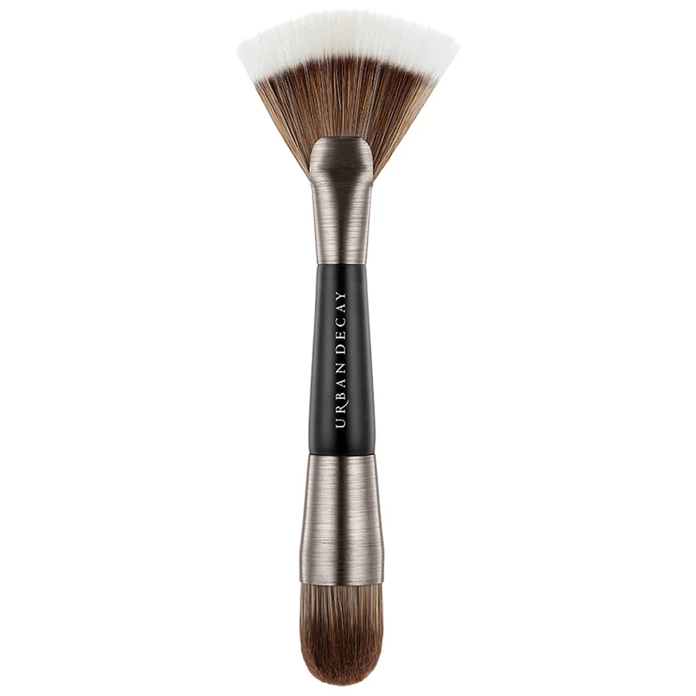 Urban Decay UD Pro Shapeshifter Contour Brush pędzel do konturowania Zdjęcie 1